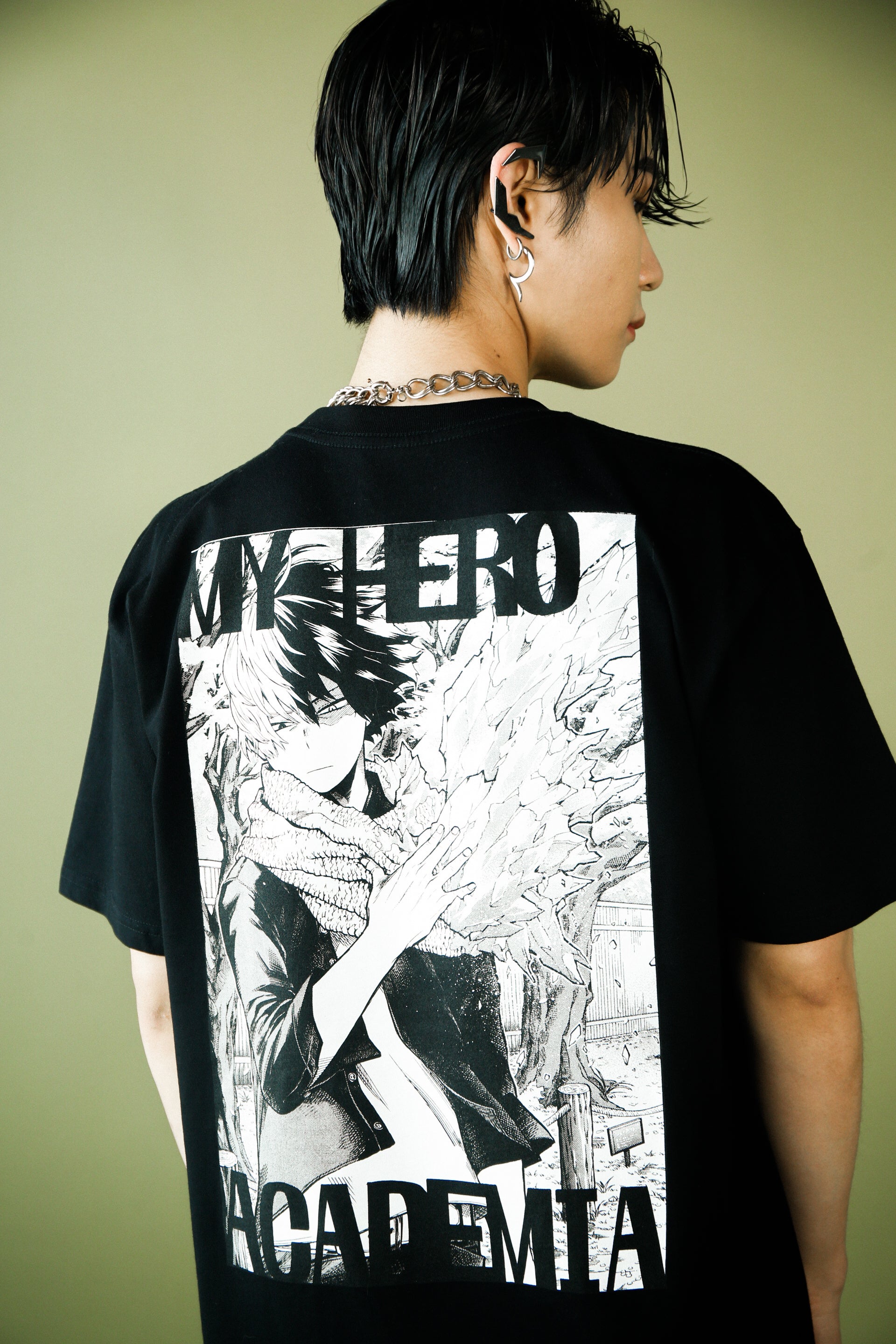 Back view. My Hero Academia Todoroki Tee / Tshirt - Black