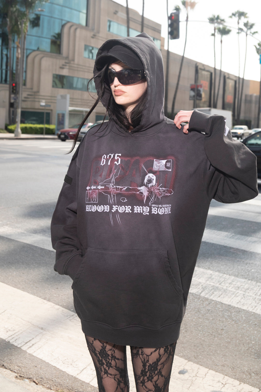 BLEACH Uryu Vs Haschwalth Pullover Hoodie - Potassium Black