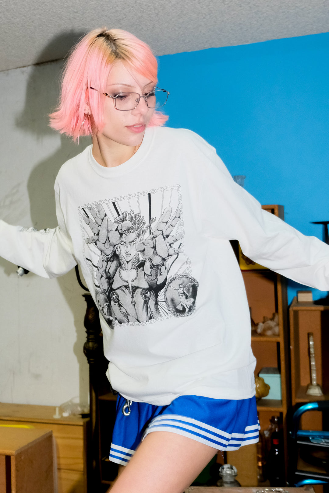 JoJo's Bizarre Adventure: Part 5 Golden Wind Giorno LS Tee - White