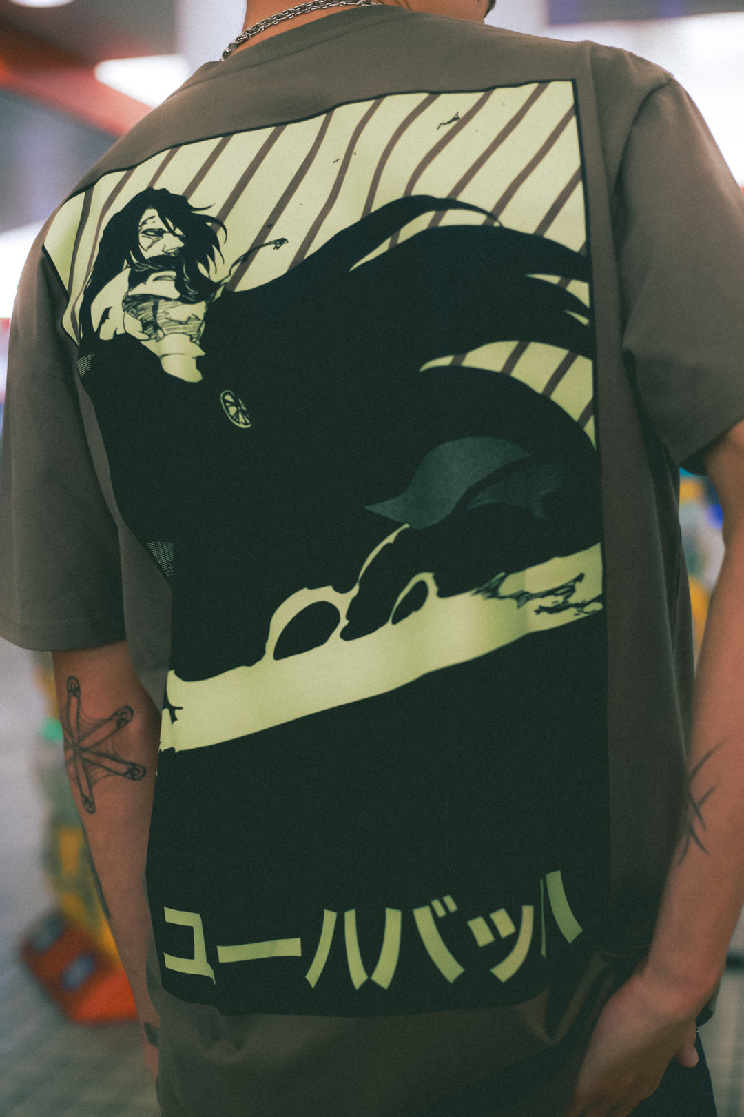 BLEACH's Thousand-Year Blood War Arc Yhwach Stance Tee - Walnut