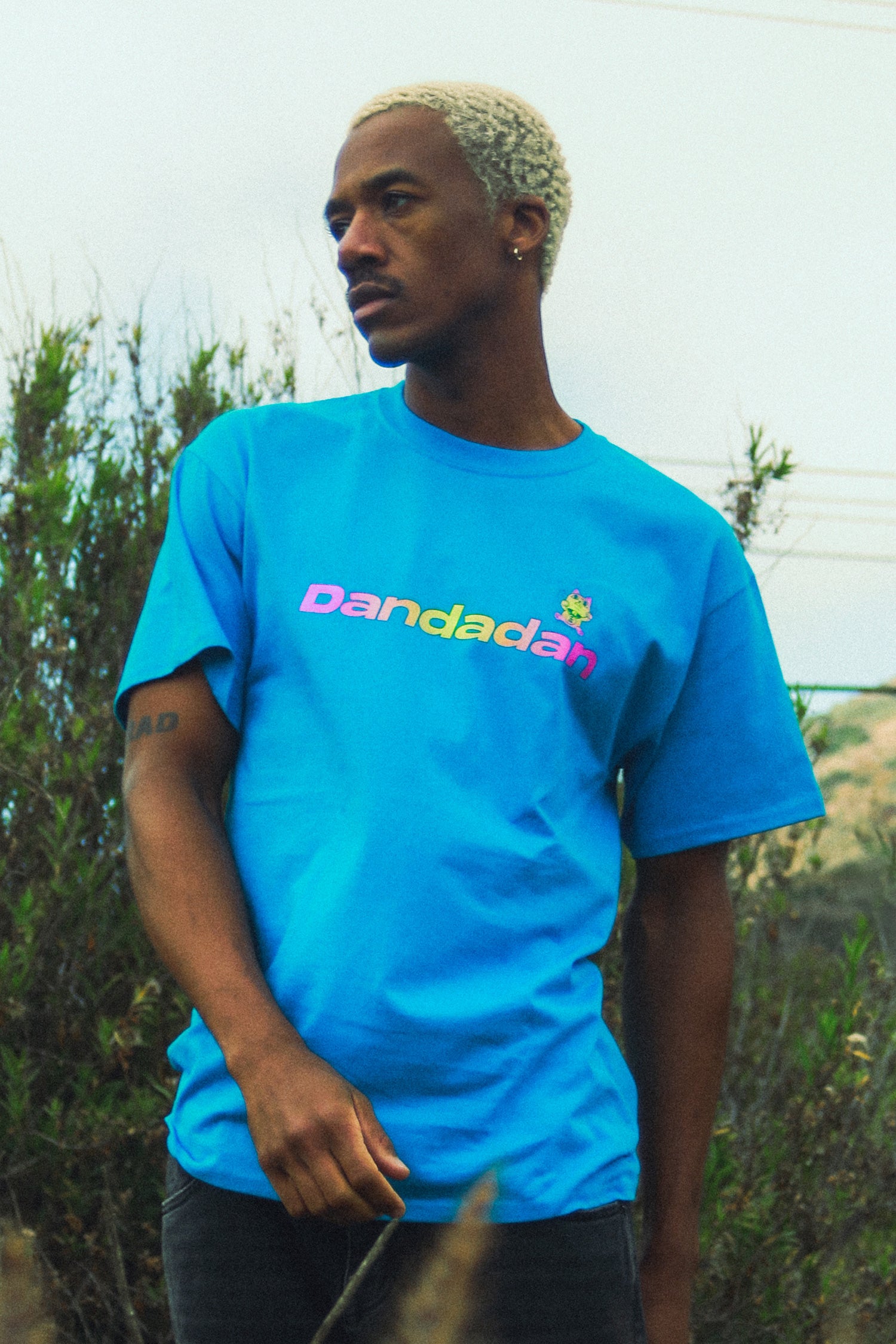 Dan Da Dan Okarun Tee- Sapphire Blue – Shonen Jump Store