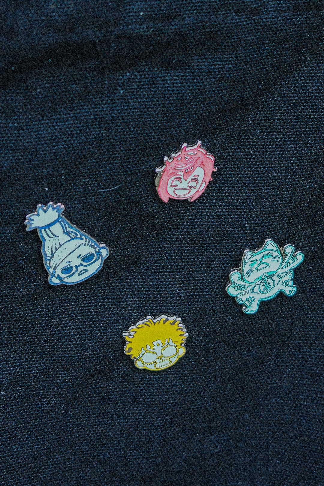 Dan Da Dan Pin Set - Glow-in-the-Dark