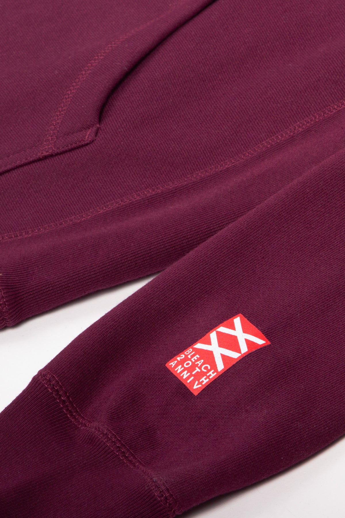 maimero　0107 ♡ Bleach Ichigo Face Hoodie - Maroon – Shonen Jump Store